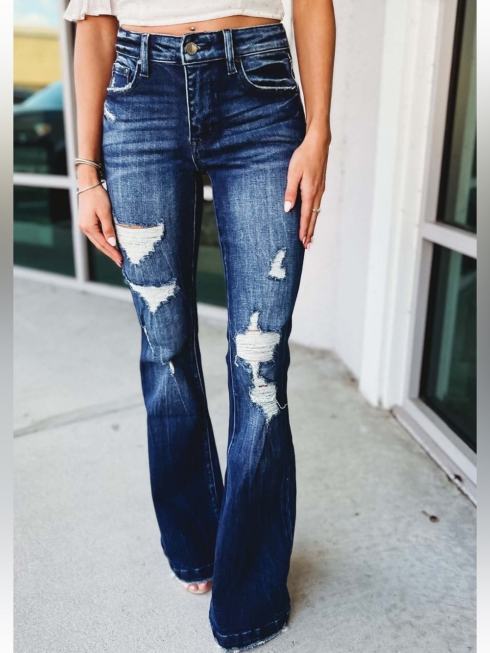 Petra 153 Ashton Flare Jeans size 7/27 dark wash